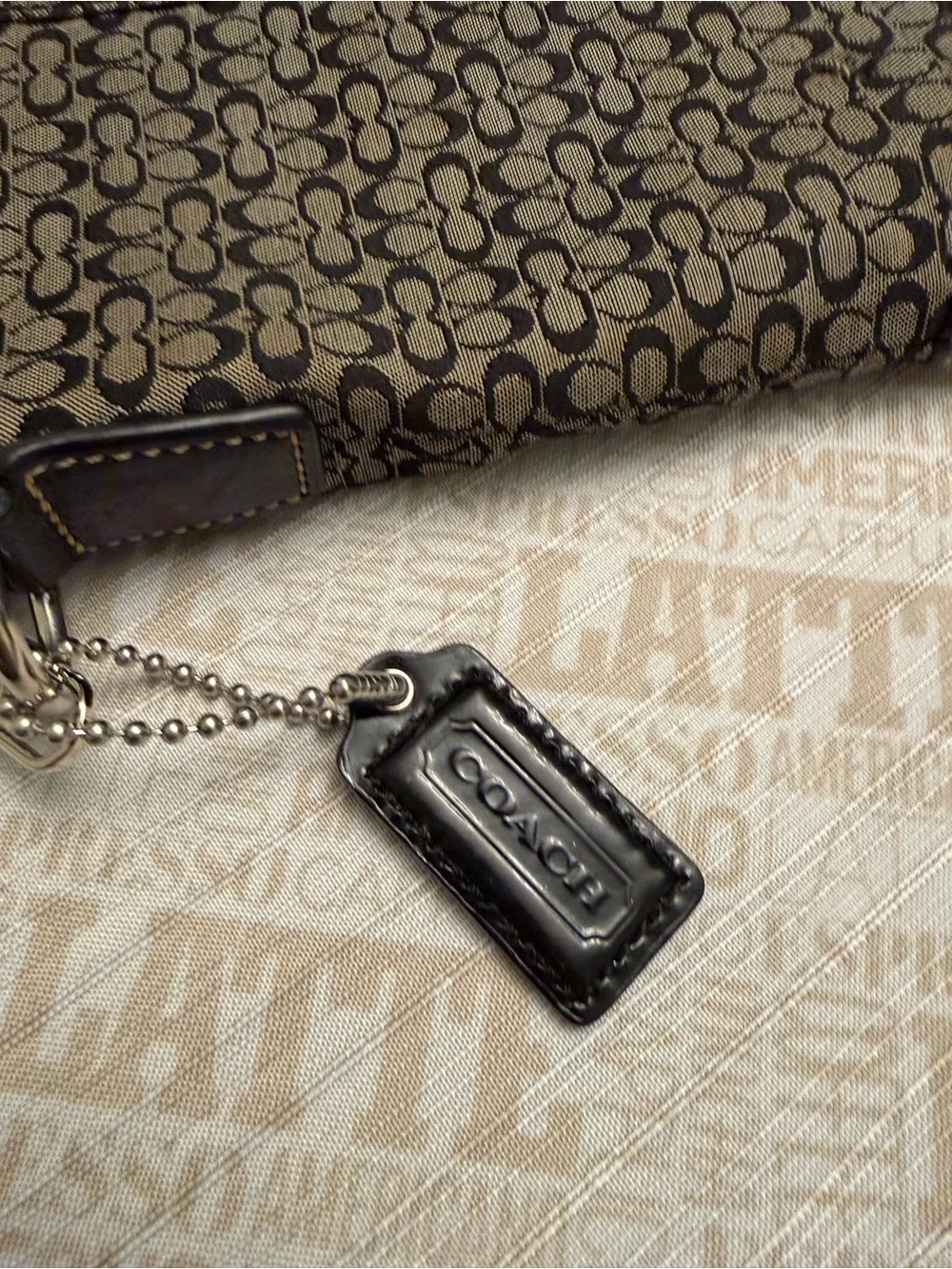 Coach signature Bag❤️
